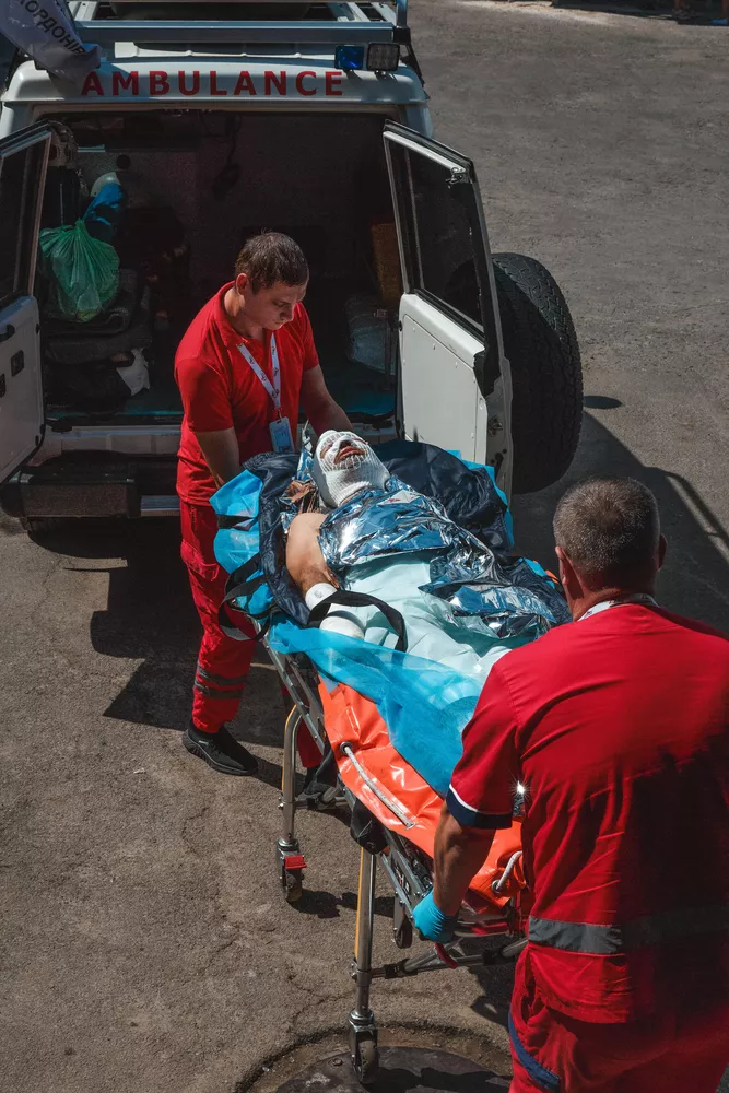 MSF ambulance team is evacuating the patient, Donetsk region