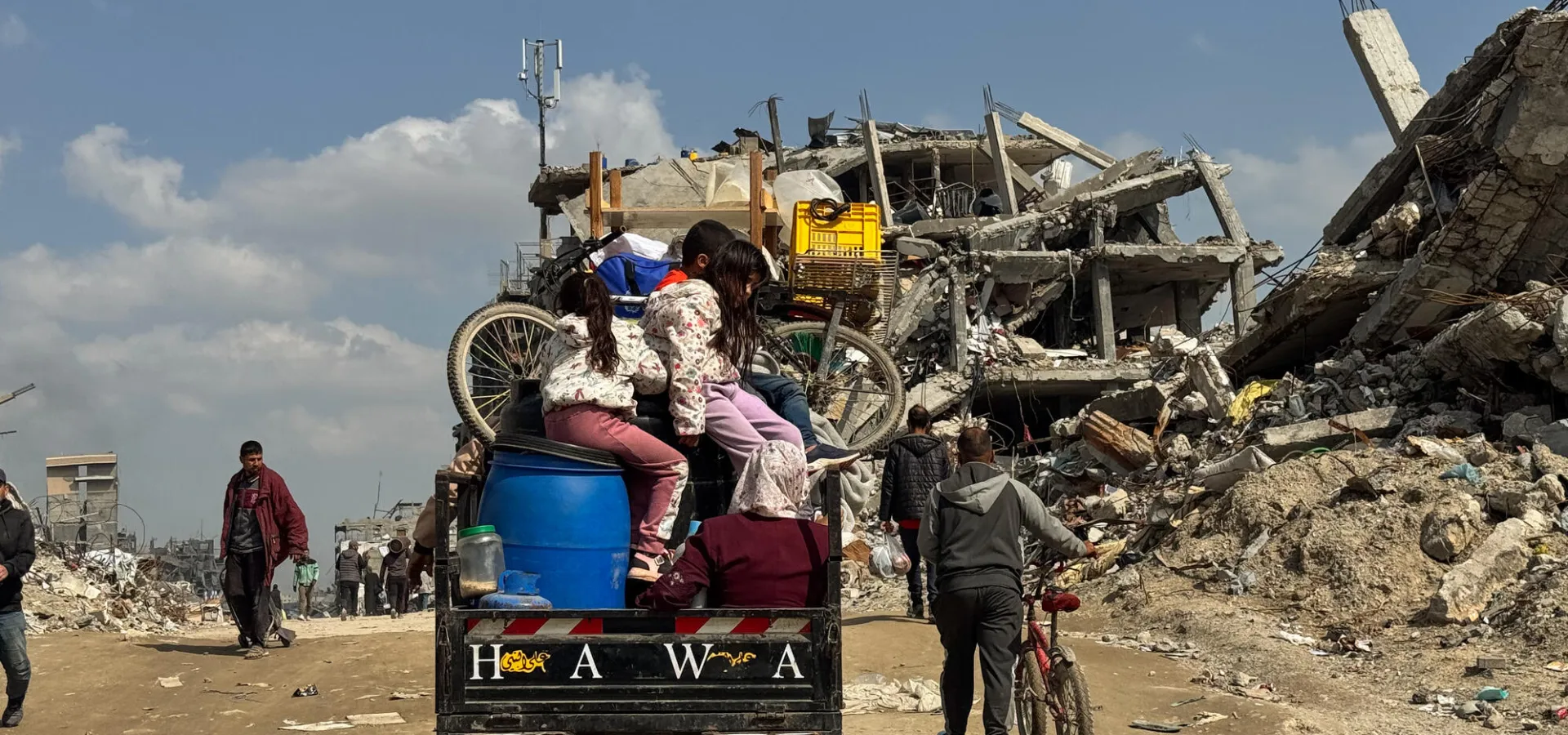 Vysídlená rodina. Palestina, 2025. Foto: Nour Alsaqqa / Lékaři bez hranic